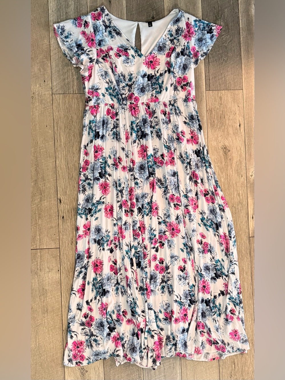 Torrid Women’s White Maxi Dress with Pink and Blue Floral Print - 1X